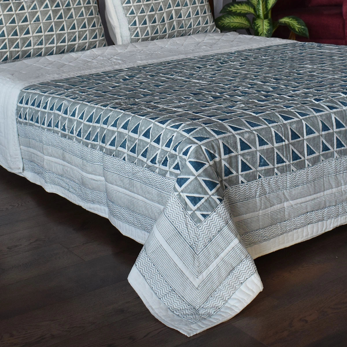King Size Quilted Bedspread Smoke Blue