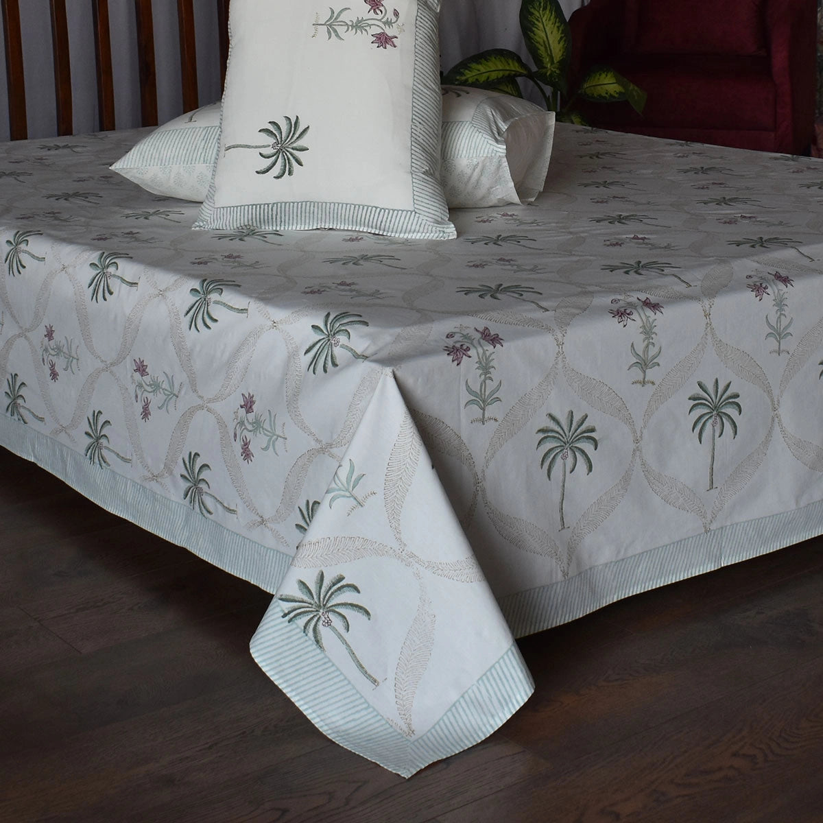 Floral Ethnic Print Bedspread with 2 Pillow Cases | 100869