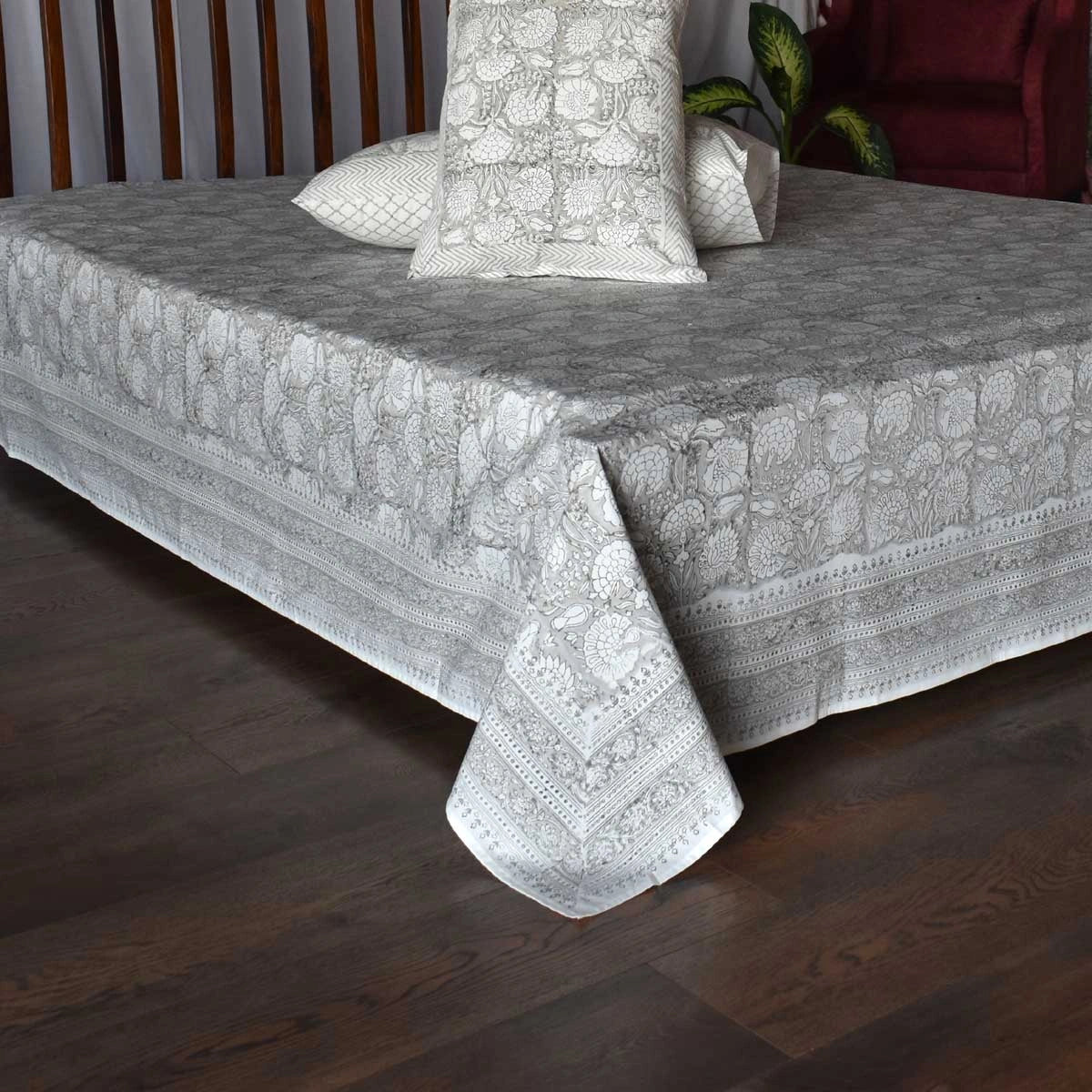 King Size Block Printed Percale Fine Cotton Bedspread with 2 Pillow Cases  | 100946