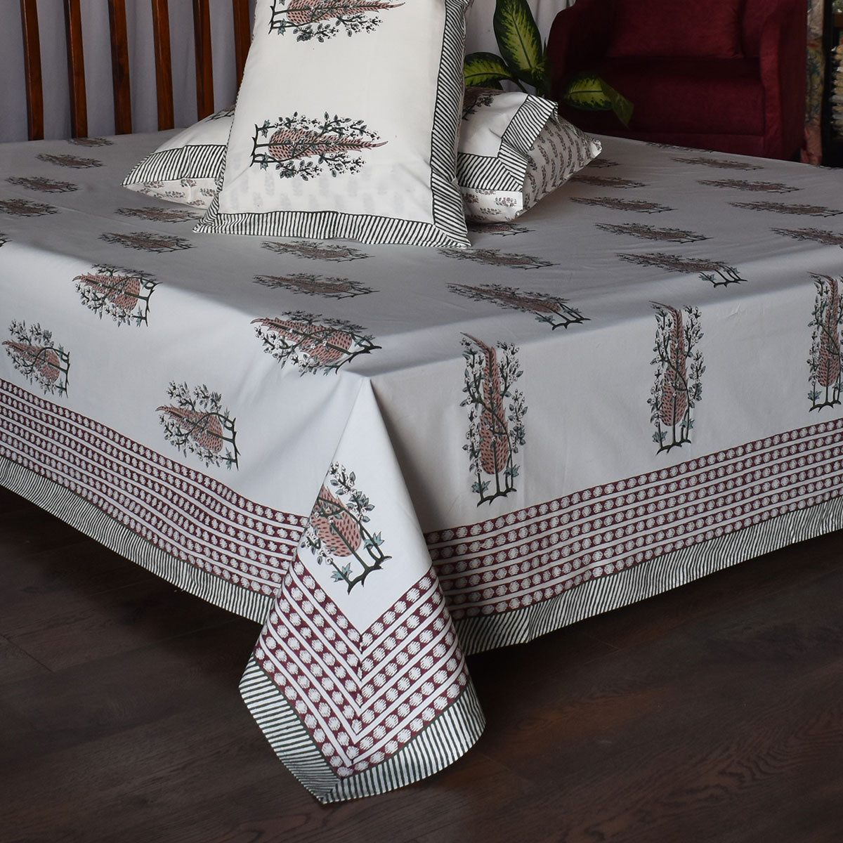 Hand Block Printed Cotton Percale Queen Size Bedspread | 106726