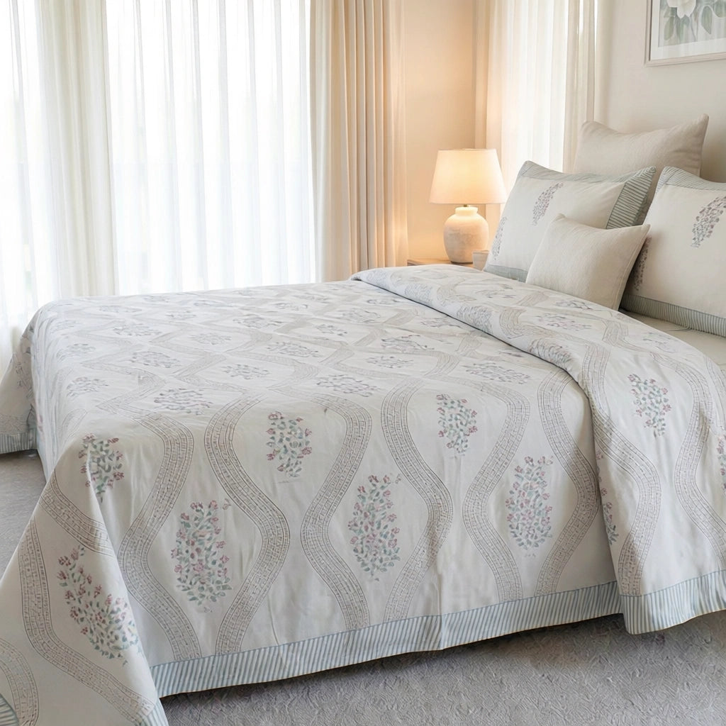 Breathable Cotton Bedspread with 2 Pillow Cases