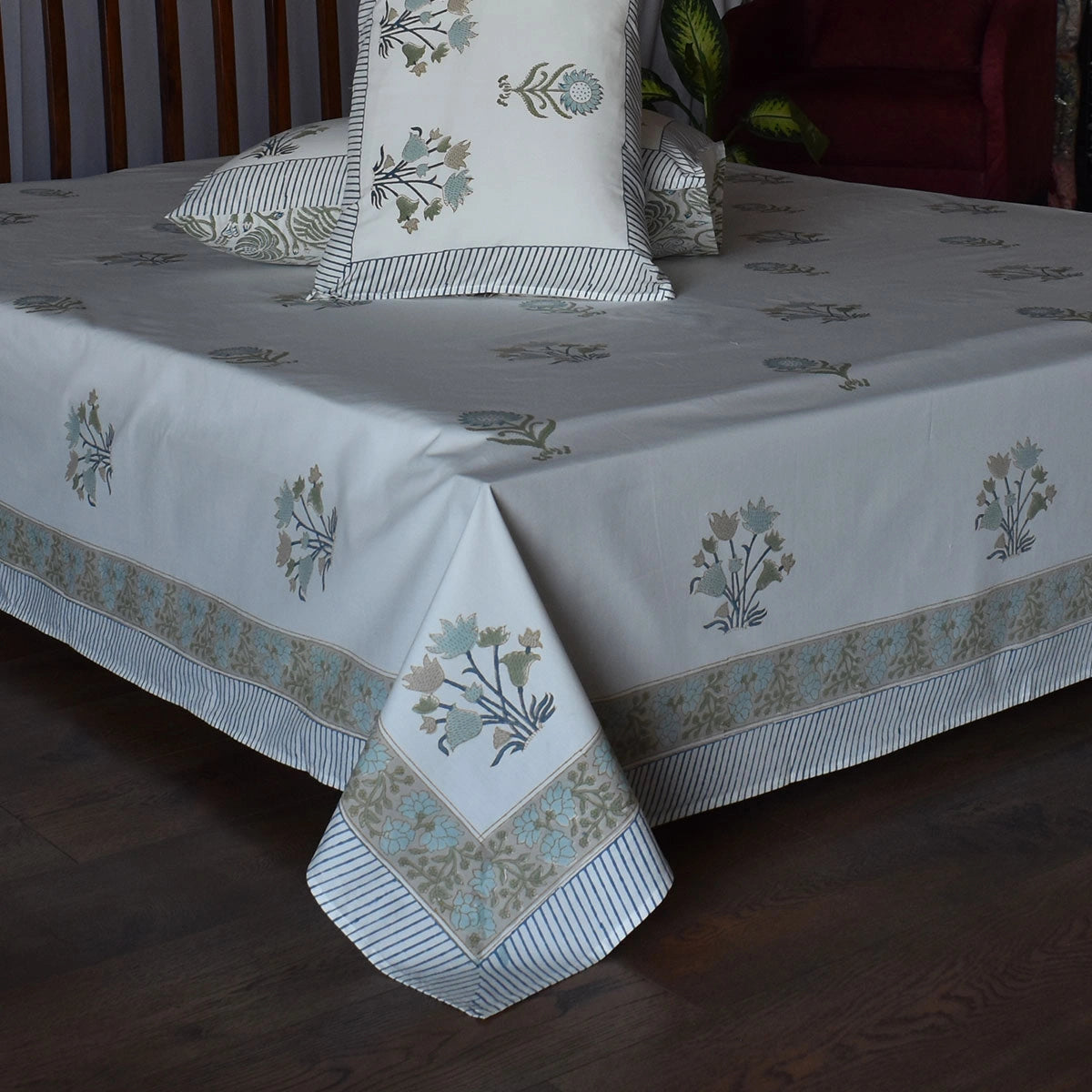 108 X 108 Inch Percale Cotton Bedspread  | 200802