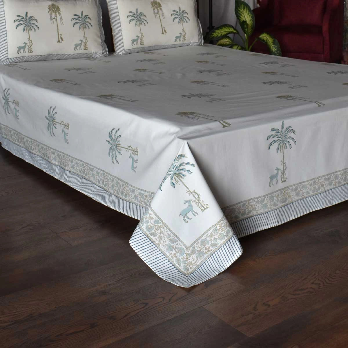 Exquisite Hand Block Print King Bedcover  | 200850