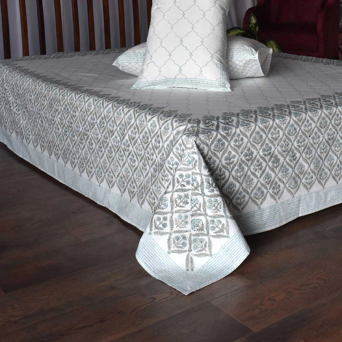 Lightweight King Bedspread  | 200952