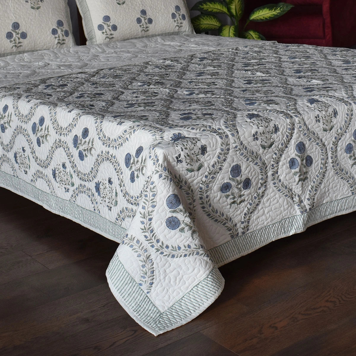 Queen Size Bedspread | 202416