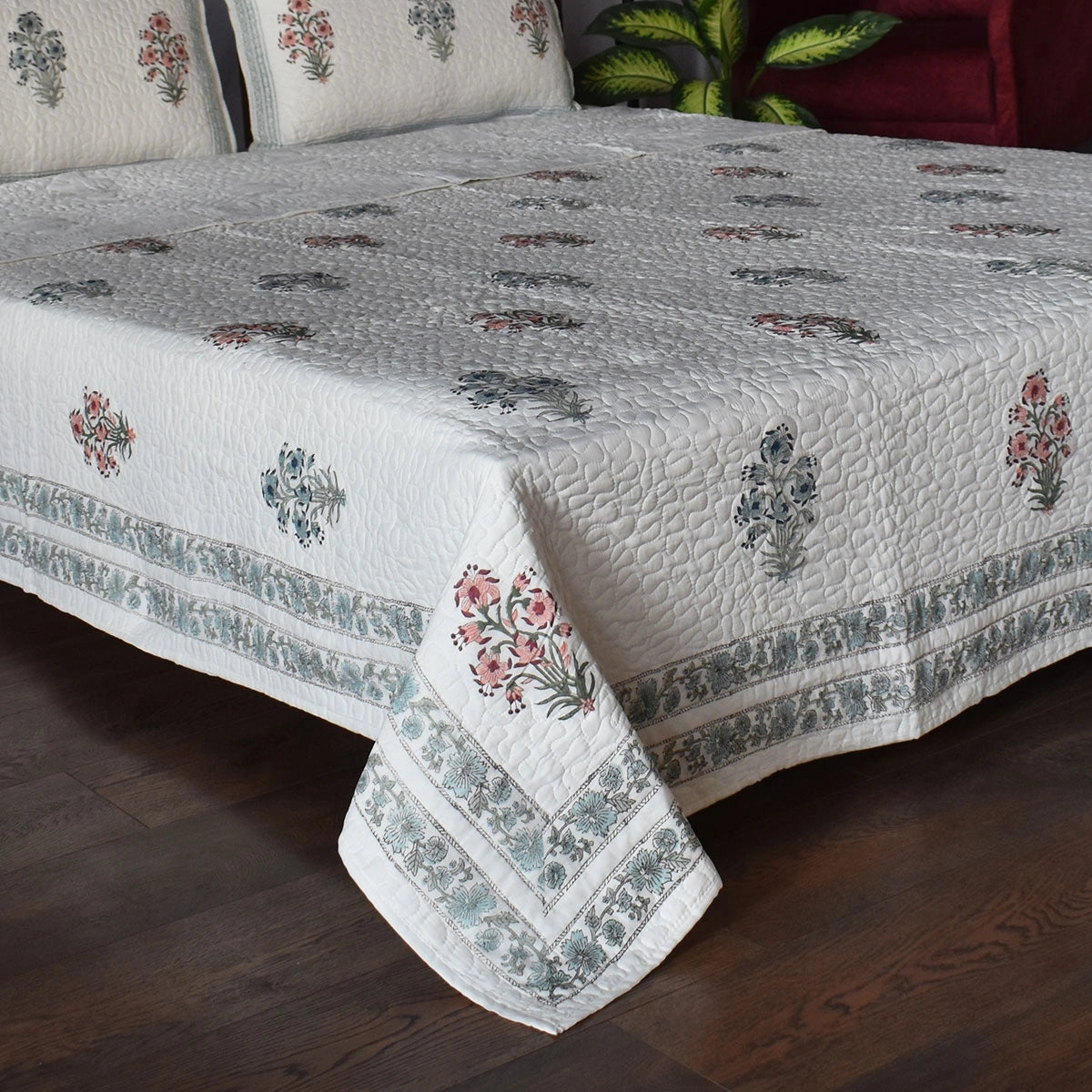 Bedspread With Pillow Cases | 202418