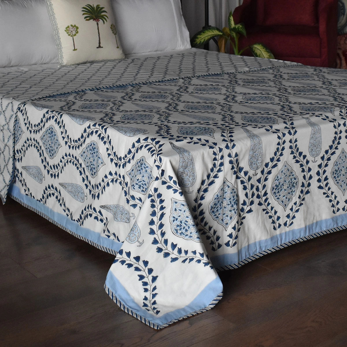Soft Breathable Summer Quilt | 260607