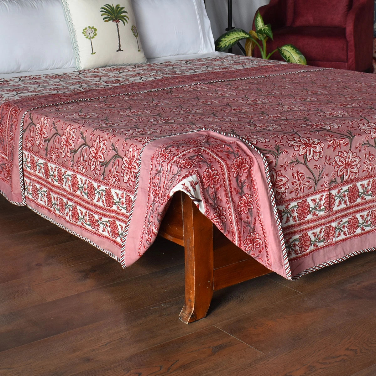Traditional Ethnic AC Quilt | 260612