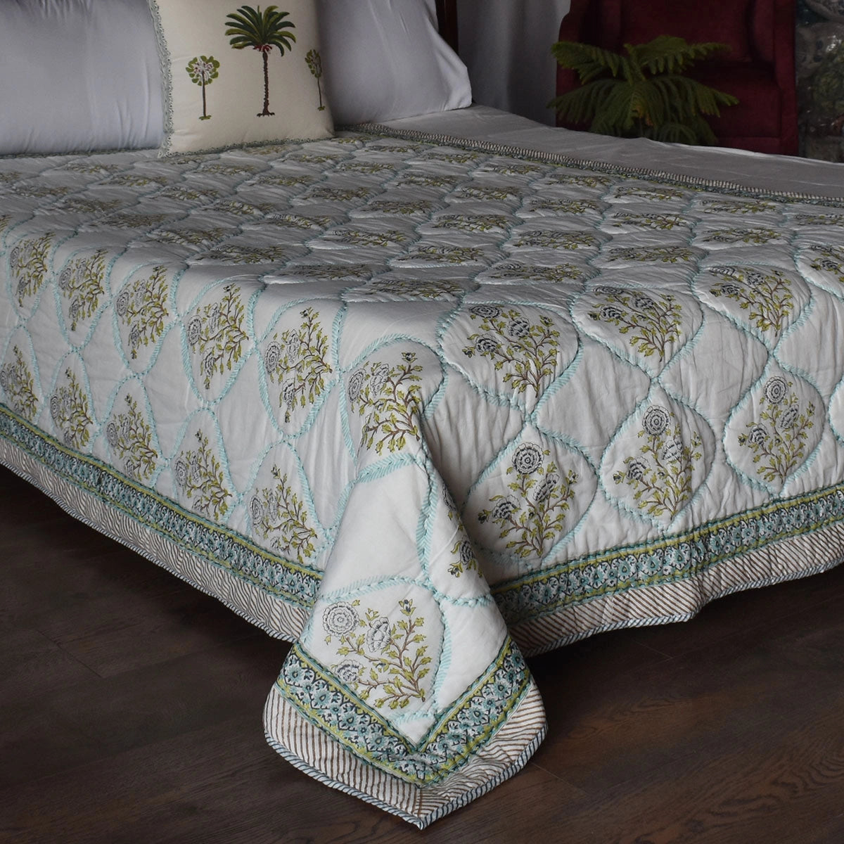 Lightweight summer quilt Size Single