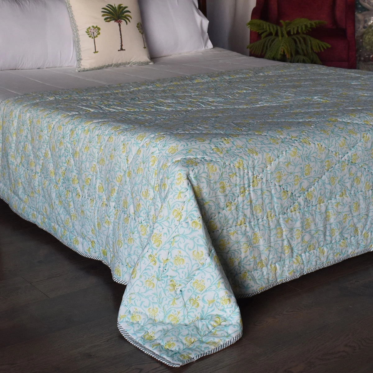 Lightweight summer quilt Size Single
