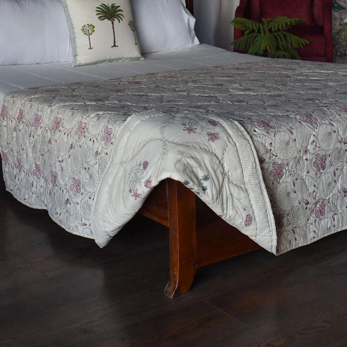 Lightweight summer quilt Size Single