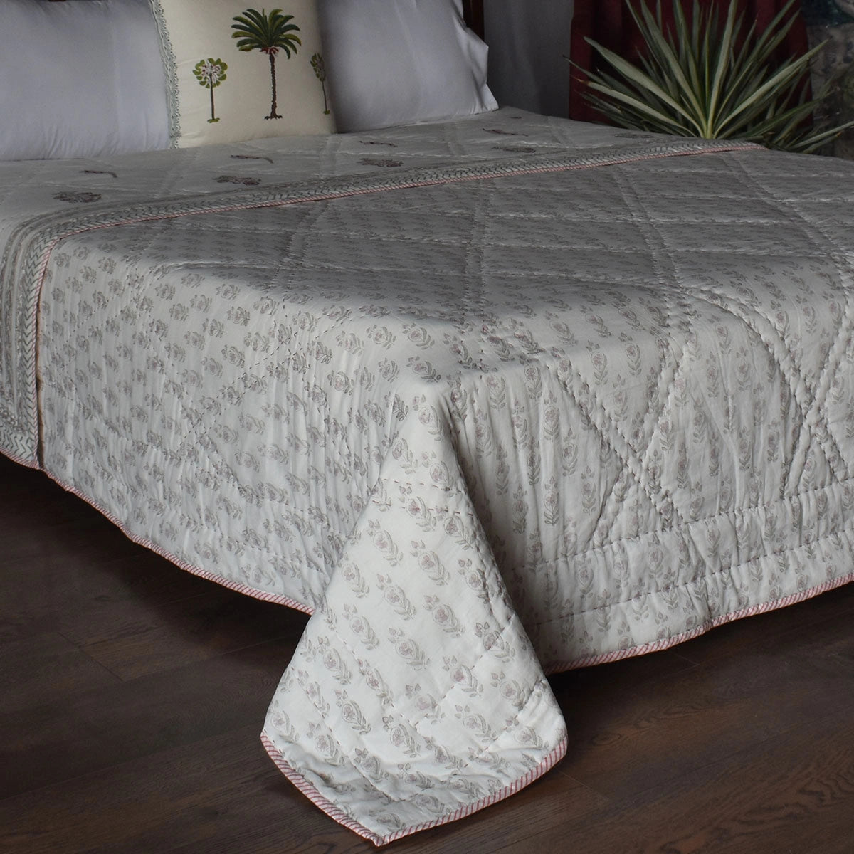 90x108 Inch Oversized Cotton Queen Size Quilt