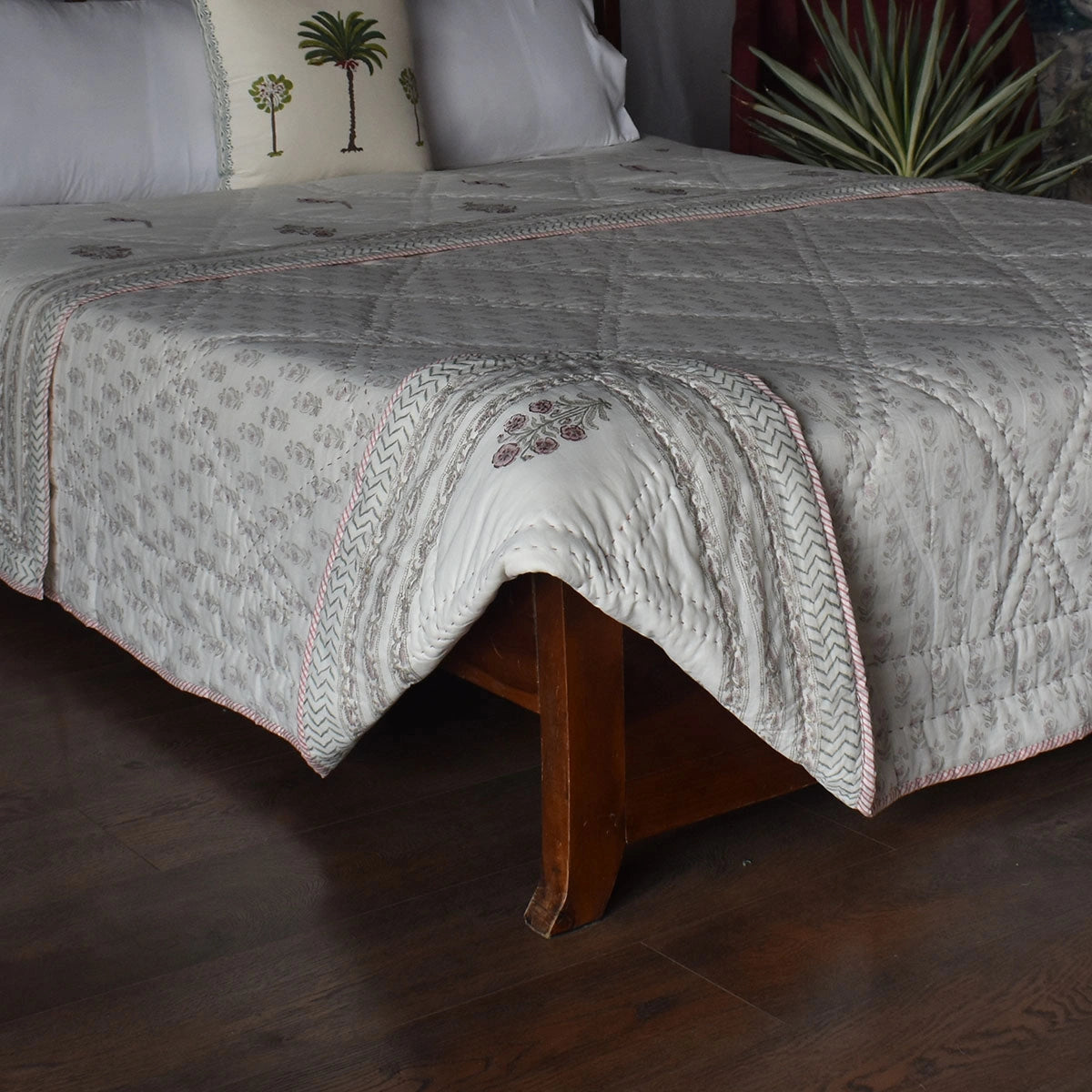 90x108 Inch Oversized Cotton Queen Size Quilt