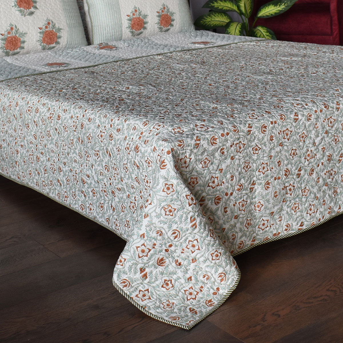 King Size Quilted Bedspread 2630133