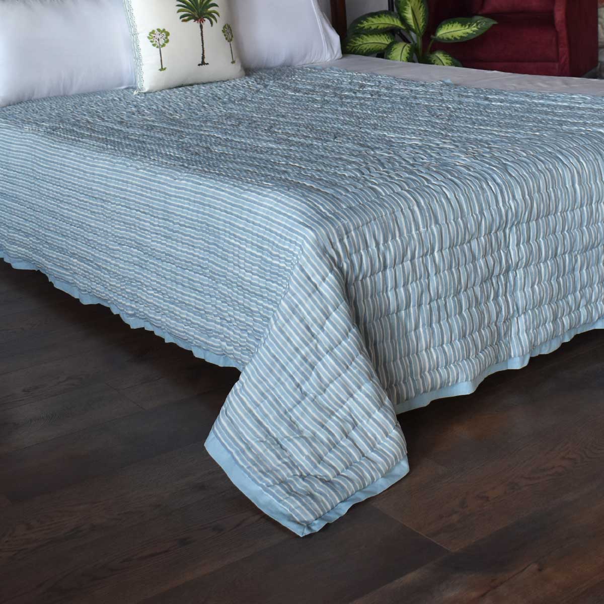 Lightweight summer quilt single | Artichoke Pearl Blue 251210