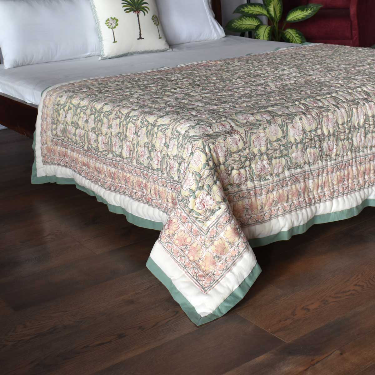 Single size hand block printed cotton quilt | Bauhaus Beige Gud 505032