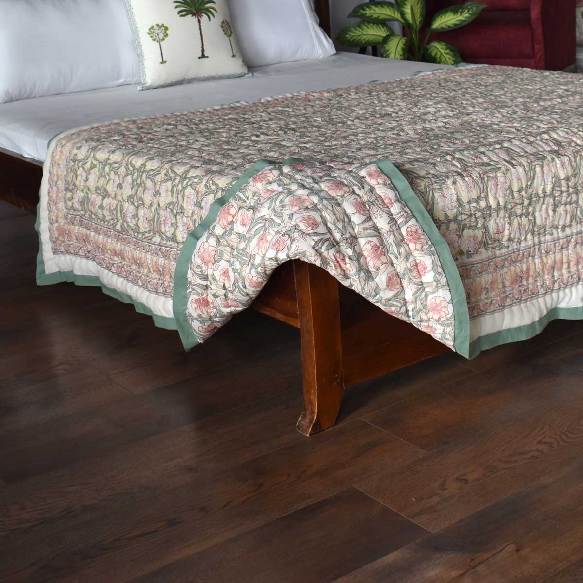 Single size hand block printed cotton quilt | Bauhaus Beige Gud 505032