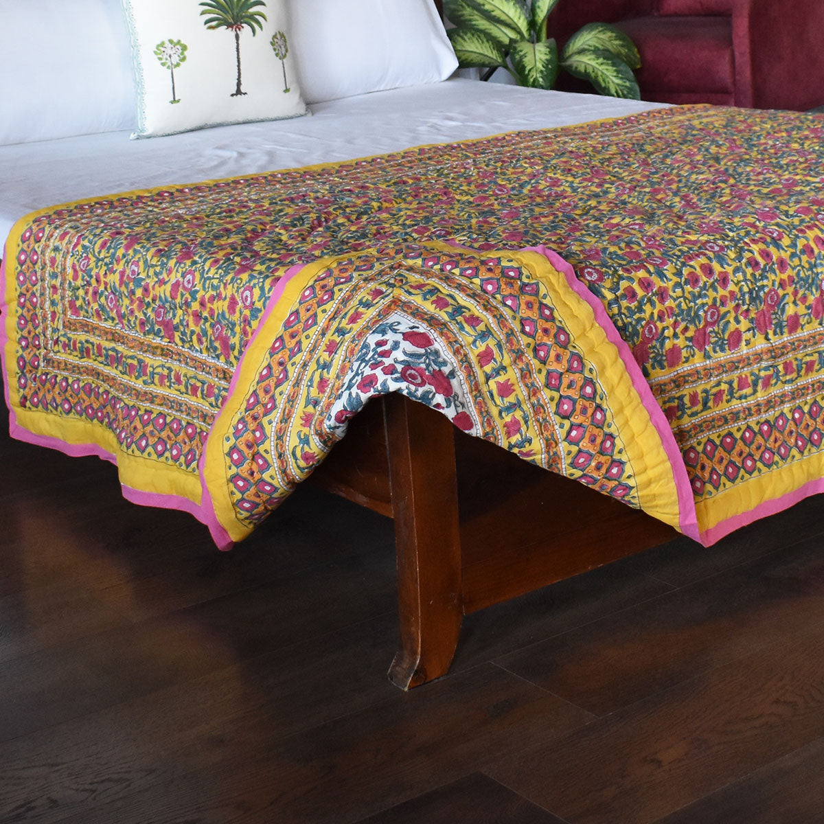 Soft Cotton Quilt For Hot Sleepers Single Size Quilt | Bhare Pile Phool 102376
