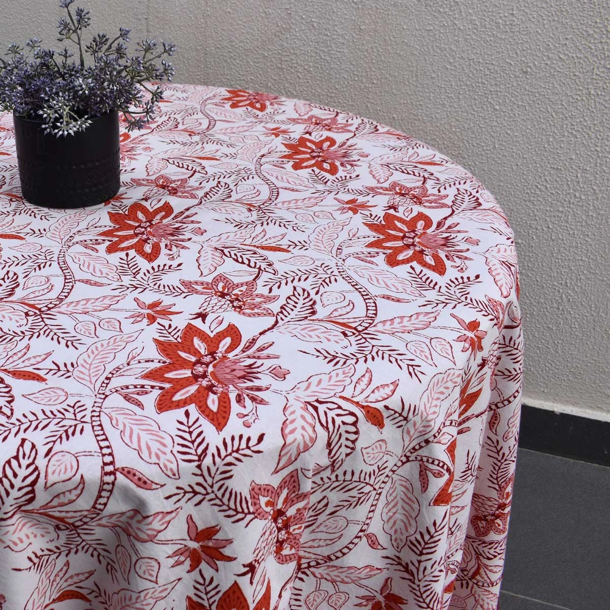Round Dining Tablecloth Bossanova Red Open