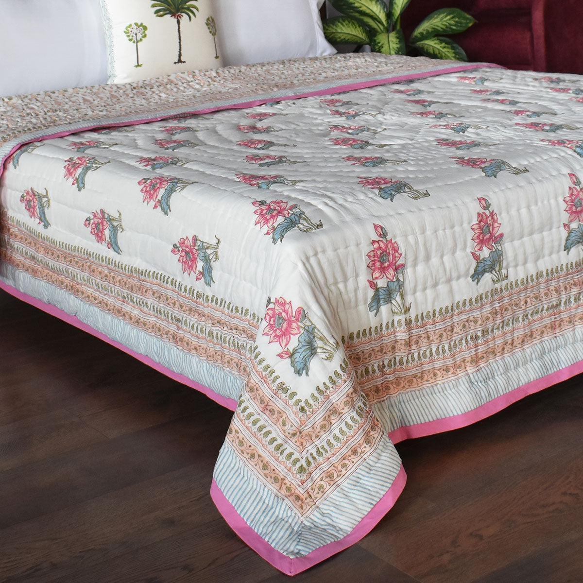 Reversible Quilt Bedding |  Castle Creeper 251218