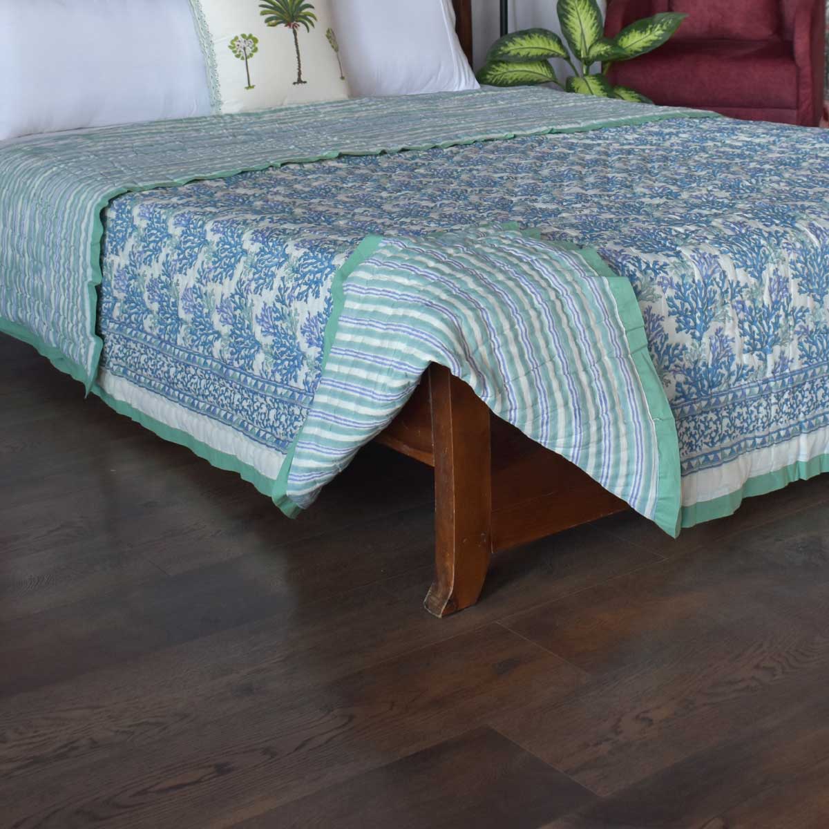 •	Reversible Cotton Quilt King Size | Coral Multi Blue 502087