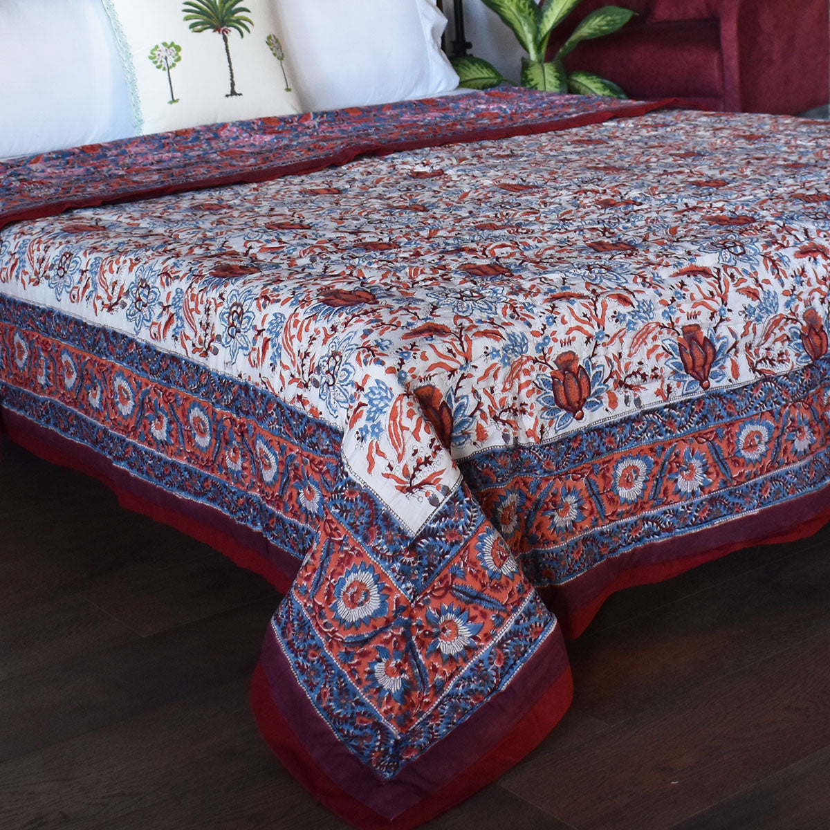 •	Lightweight Summer King Quilt  | Firdaus Gud 204865