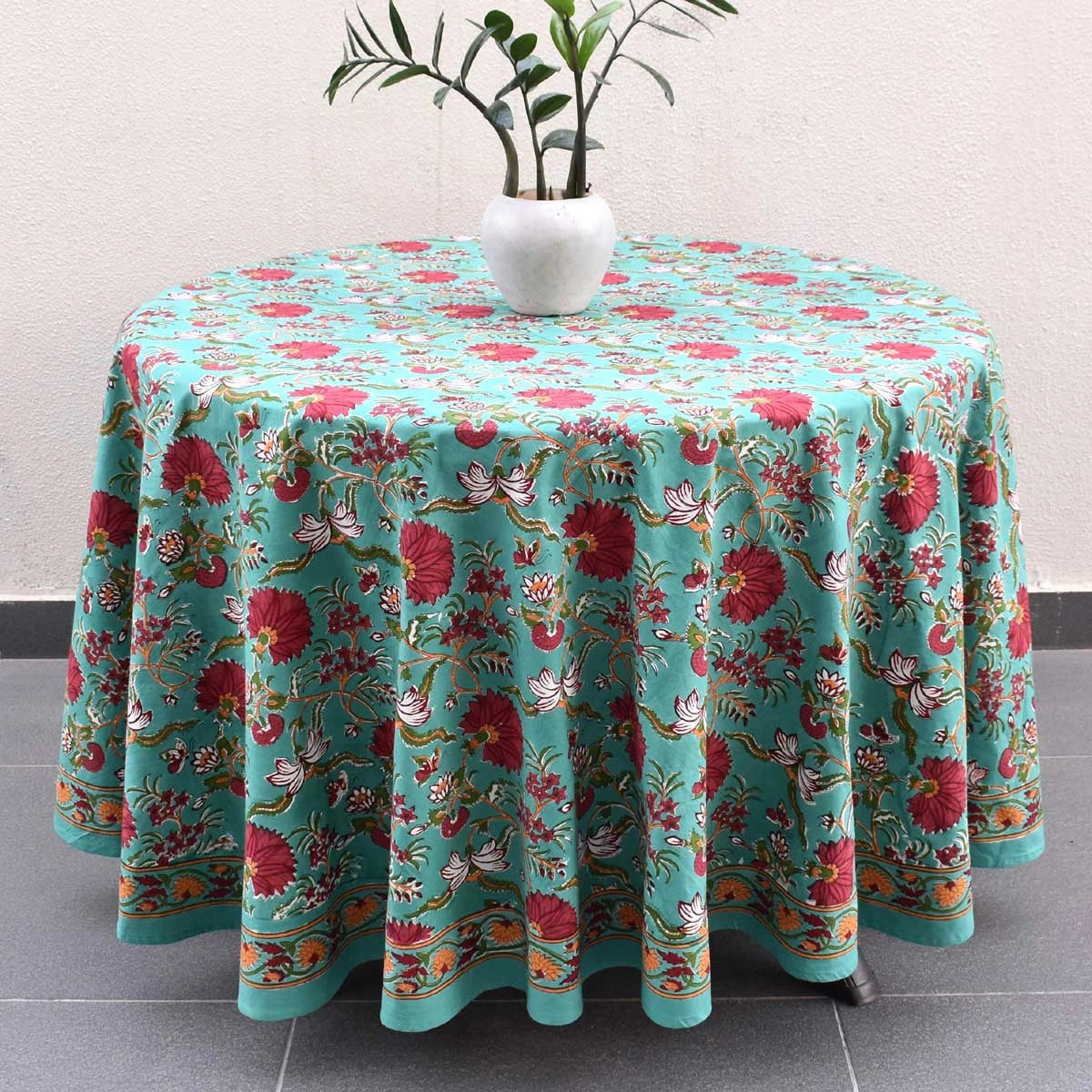 Family Reunion Round Tablecloth Flower Blossom Jade Gud