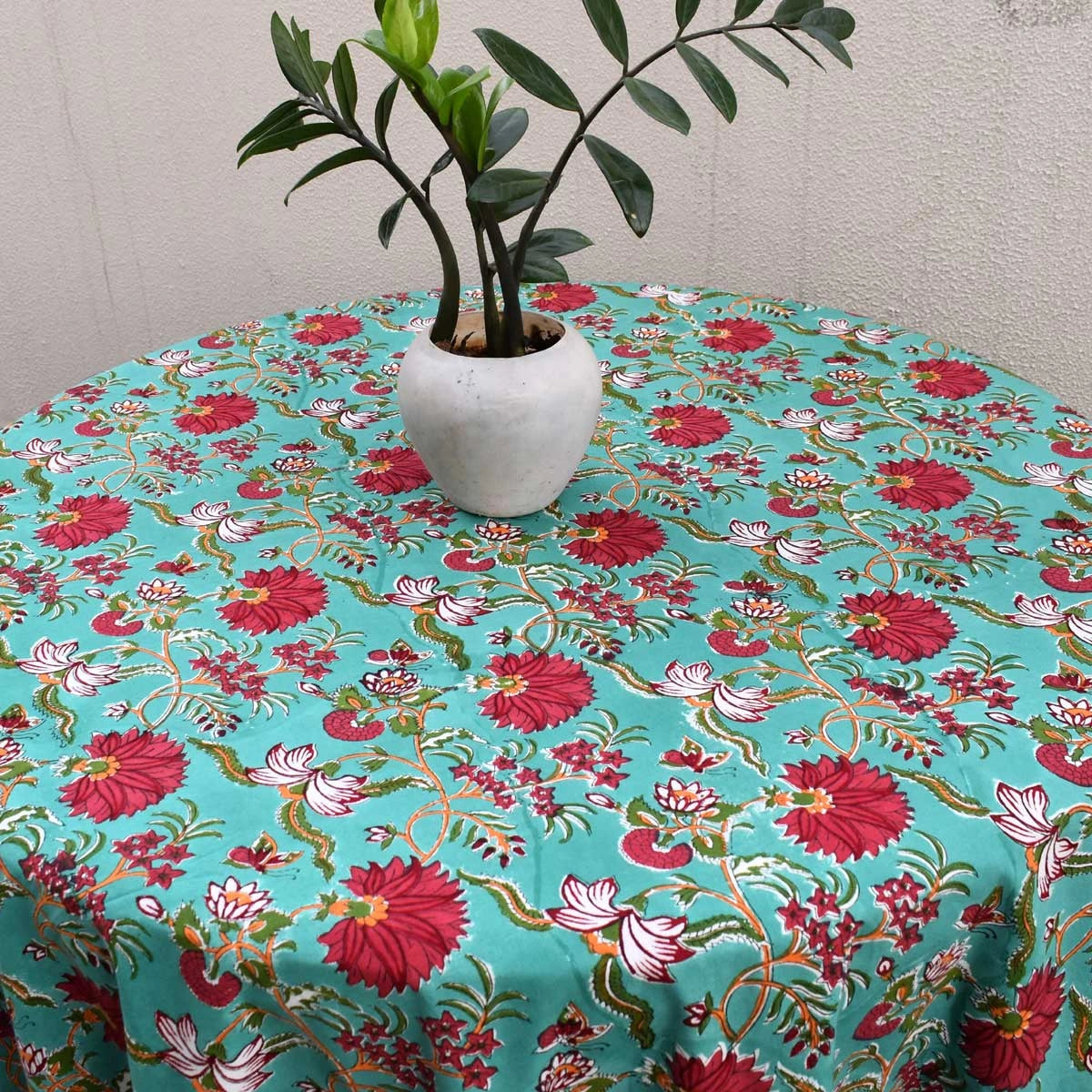 Family Reunion Round Tablecloth Flower Blossom Jade Gud