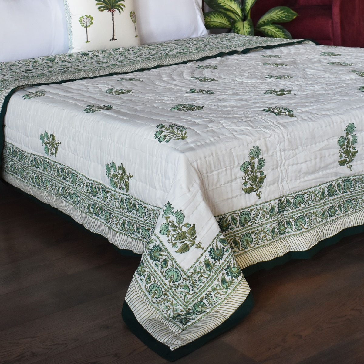 •	Jaipur Handicrafts Cotton Quilt King Size | Hari Bagia Jaal 605170