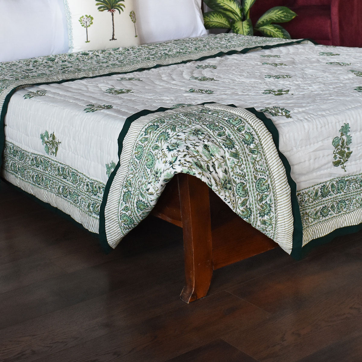 •	Jaipur Handicrafts Cotton Quilt King Size | Hari Bagia Jaal 605170