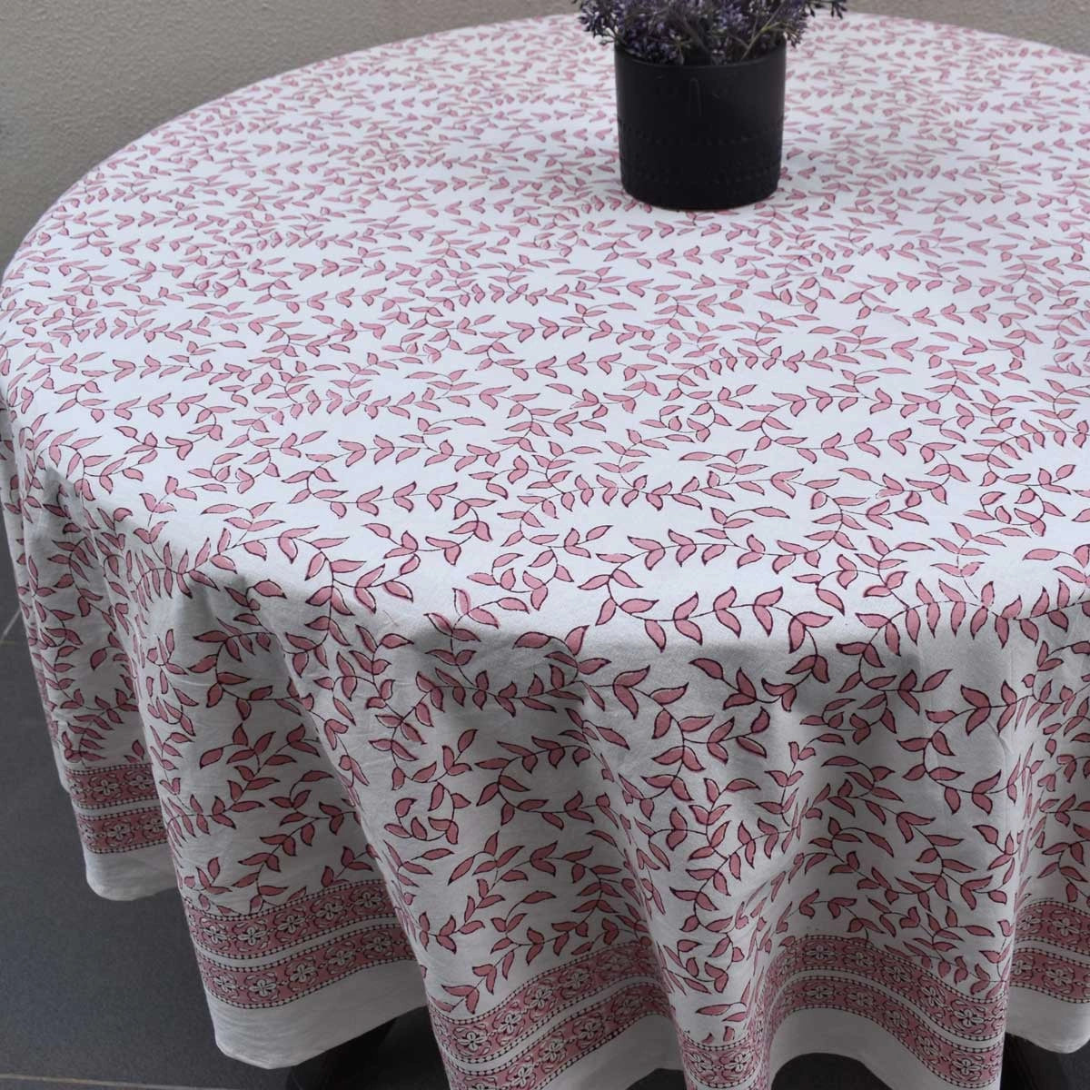 Celebration Round Table Decor Harmony Peach Open