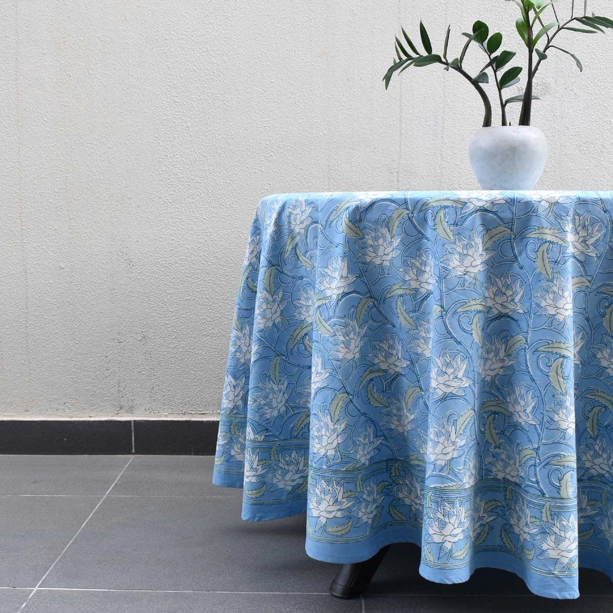 Grand Gathering Round Tablecloth Japan Lotus Blue Gud