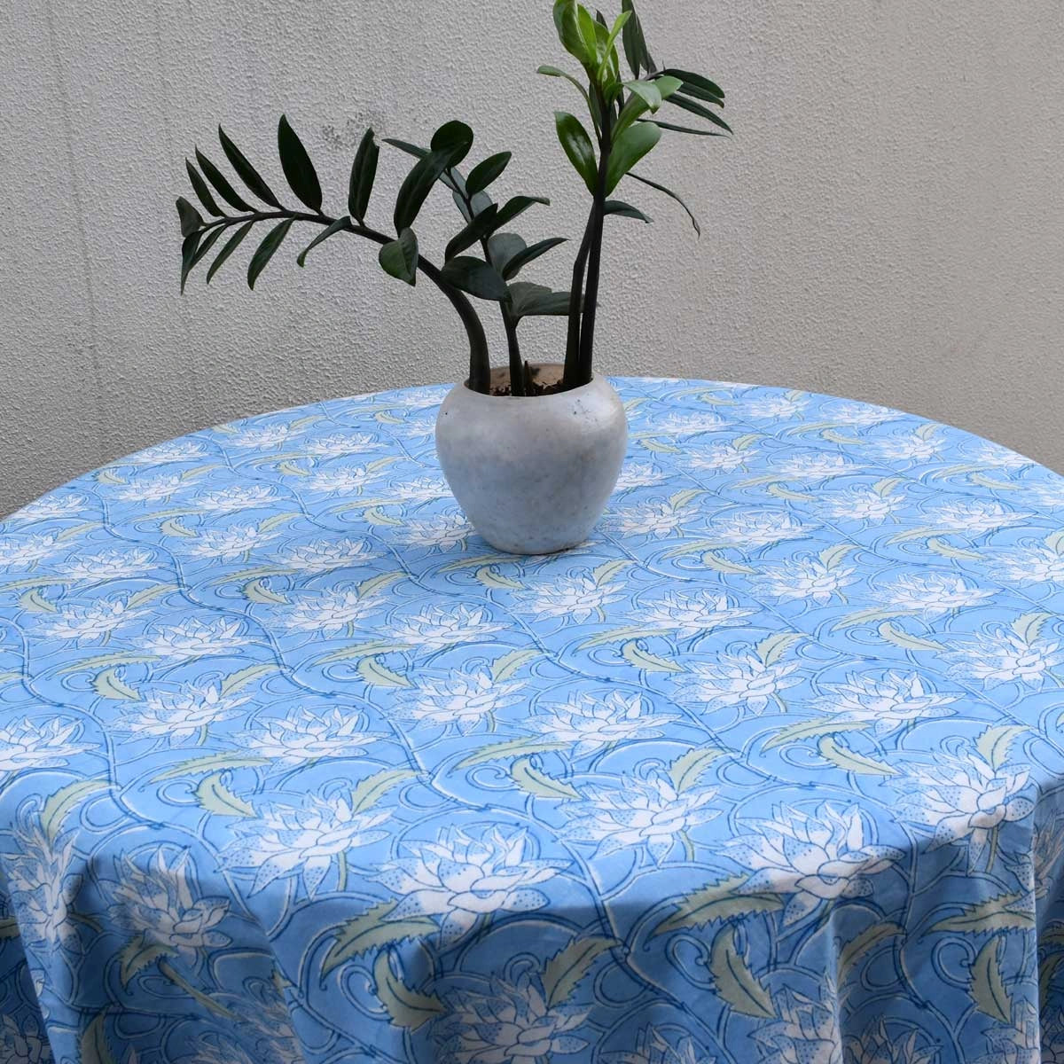 Grand Gathering Round Tablecloth Japan Lotus Blue Gud