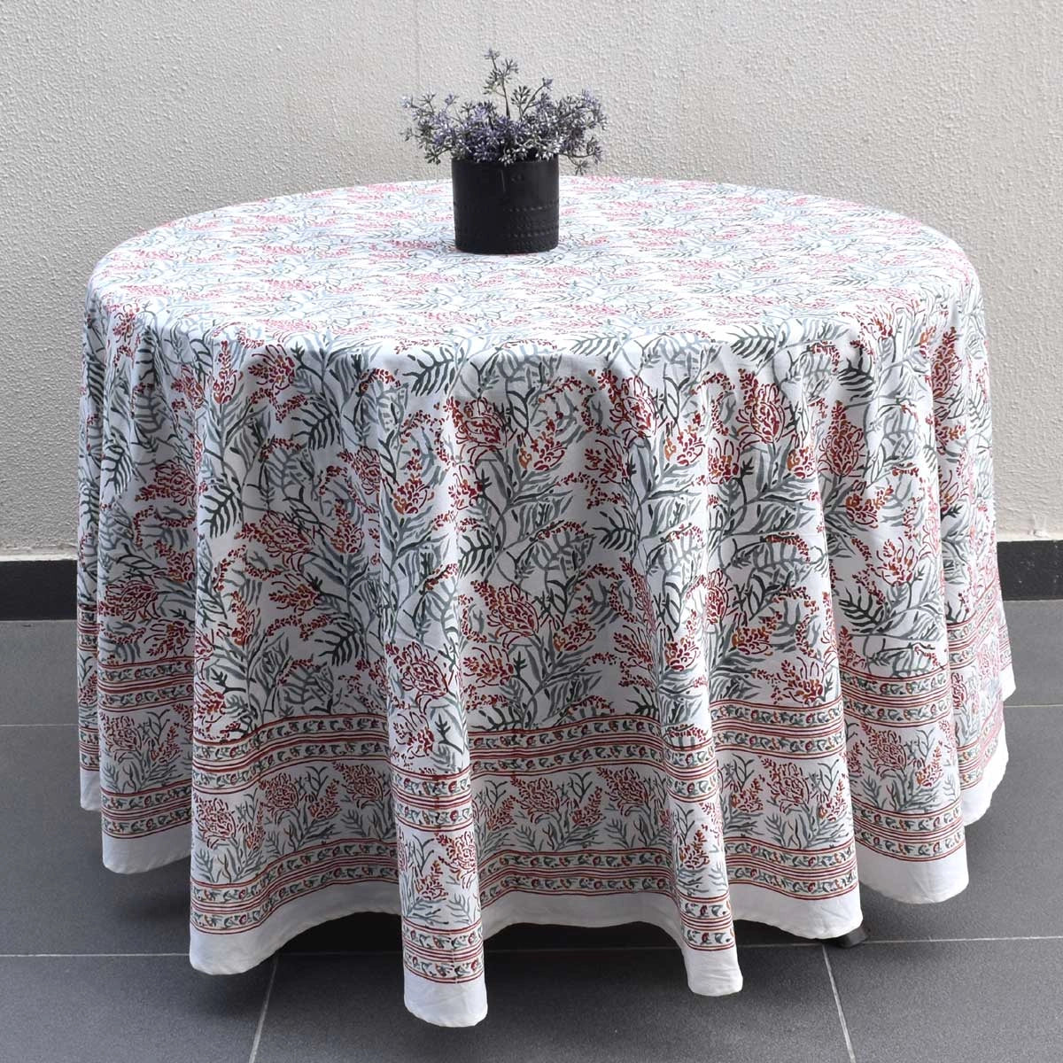 JAIPURI RAZAI Artisan Tablecloth For 10 Seater Lilas Tango Lily