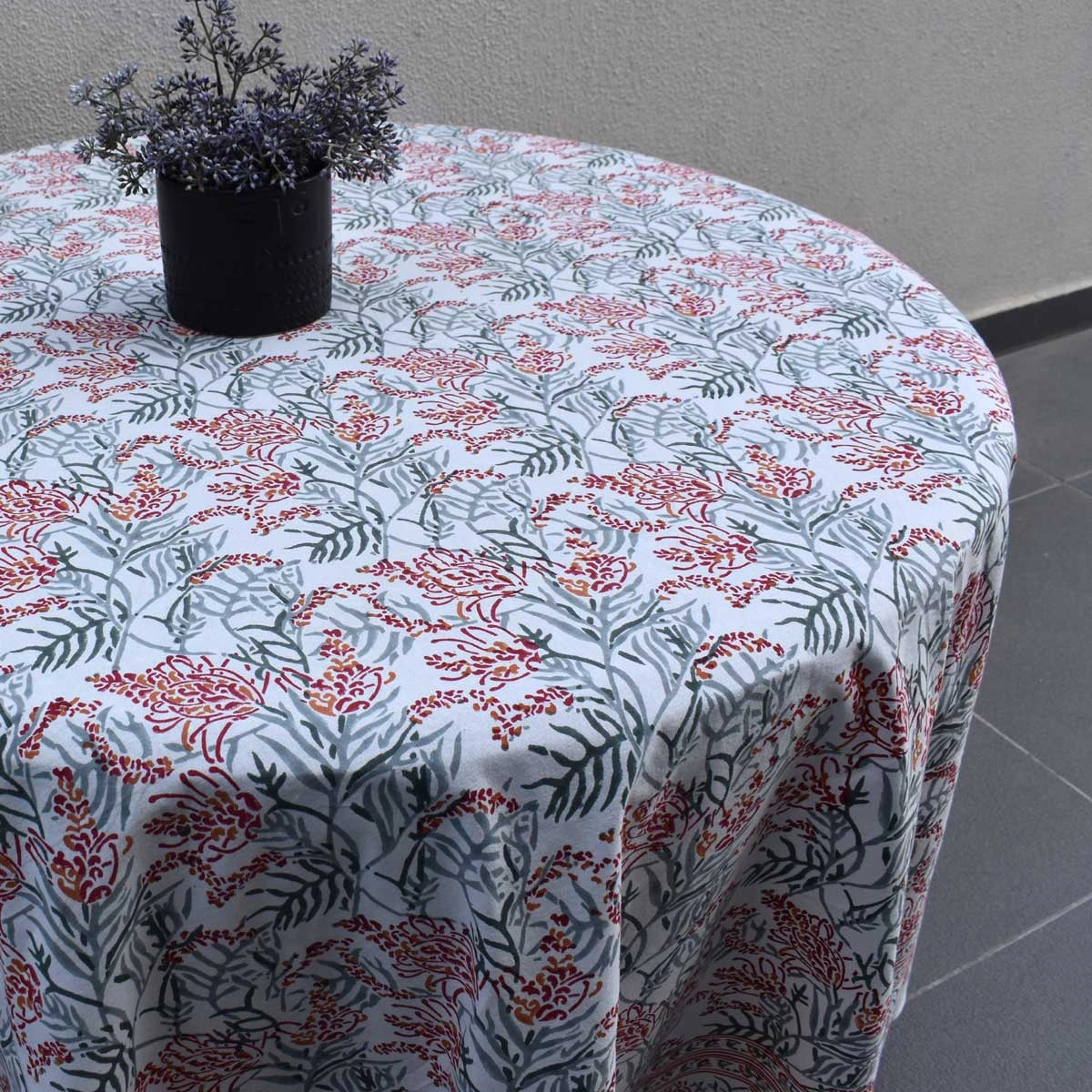 JAIPURI RAZAI Artisan Tablecloth For 10 Seater Lilas Tango Lily