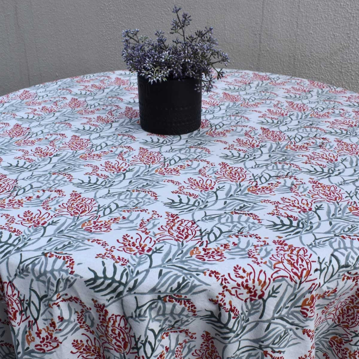 JAIPURI RAZAI Artisan Tablecloth For 10 Seater Lilas Tango Lily