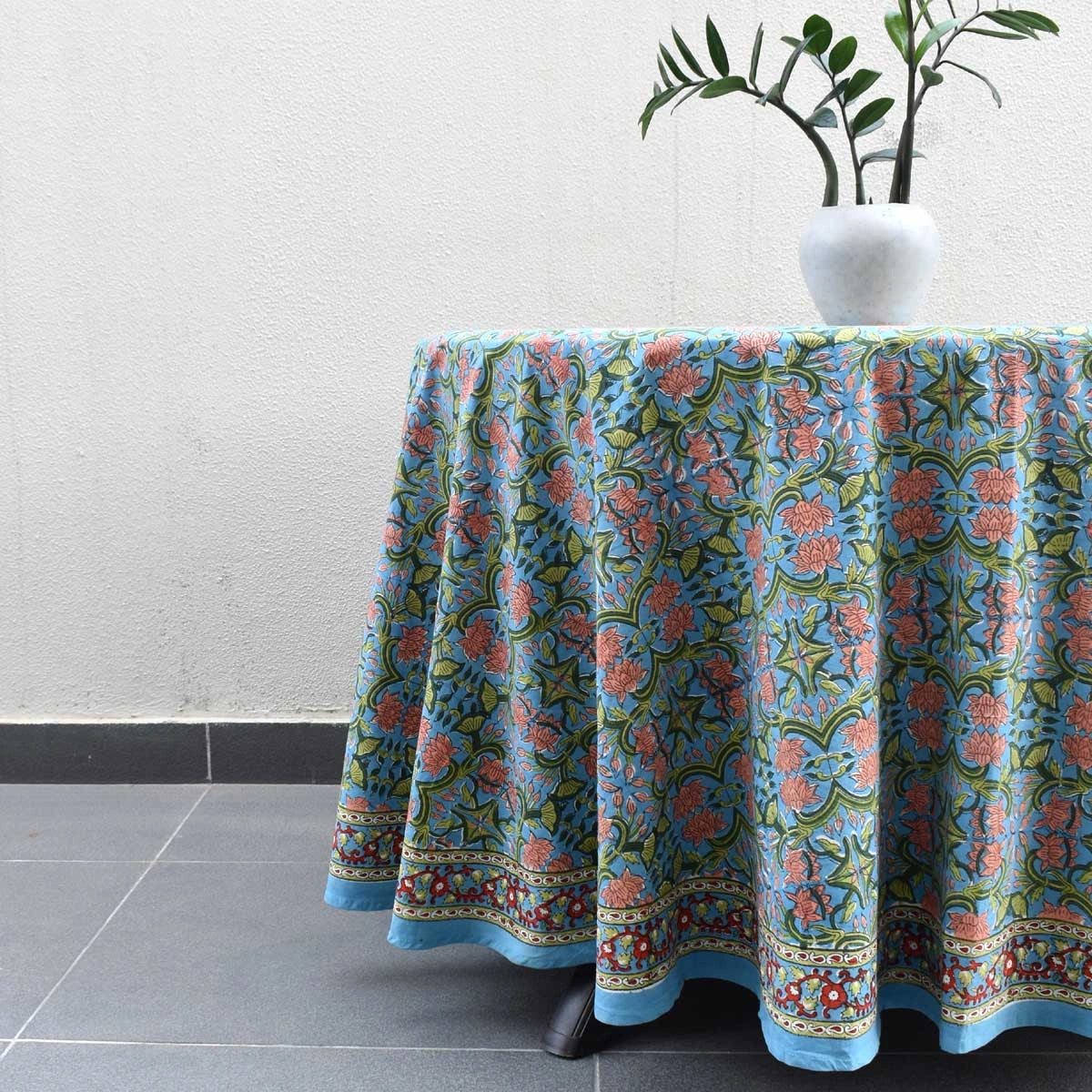 Versatile Round Table Linen Lotus Green Gud