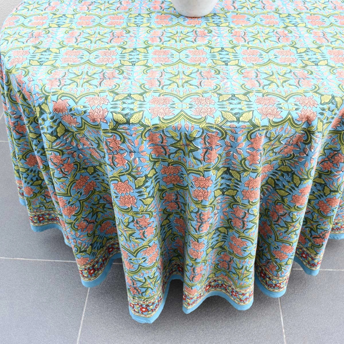 Versatile Round Table Linen Lotus Green Gud