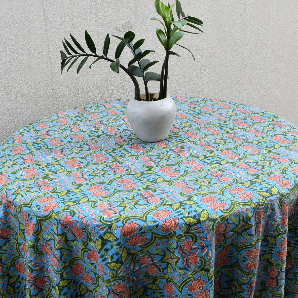 Versatile Round Table Linen Lotus Green Gud