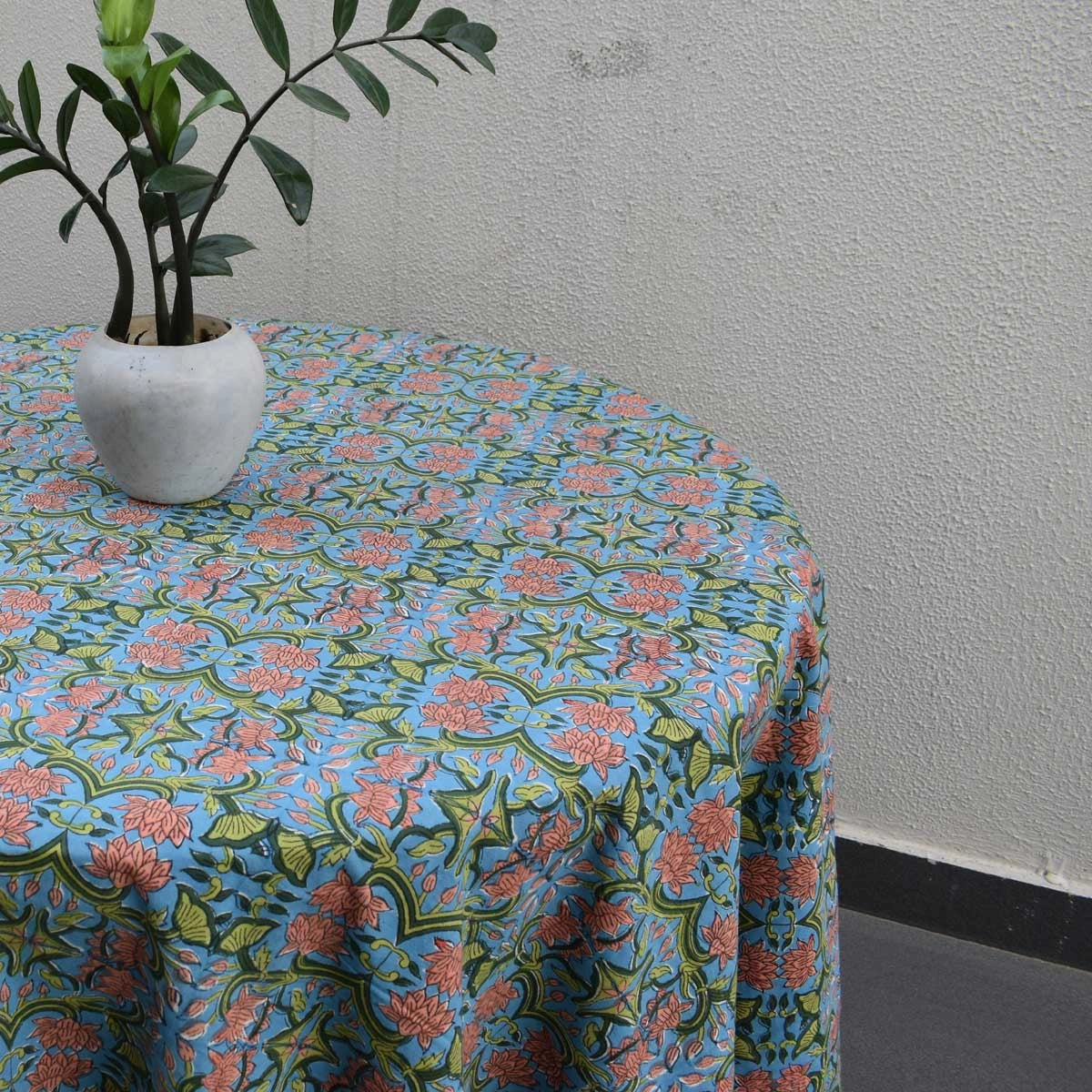 Versatile Round Table Linen Lotus Green Gud