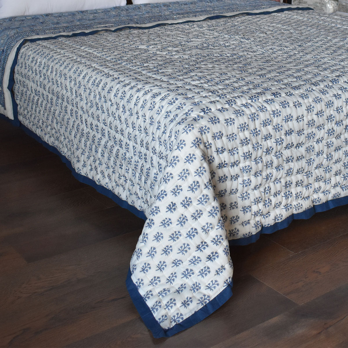 •	Cotton Batting King Size Quilt | Meadow Song Blue 202513