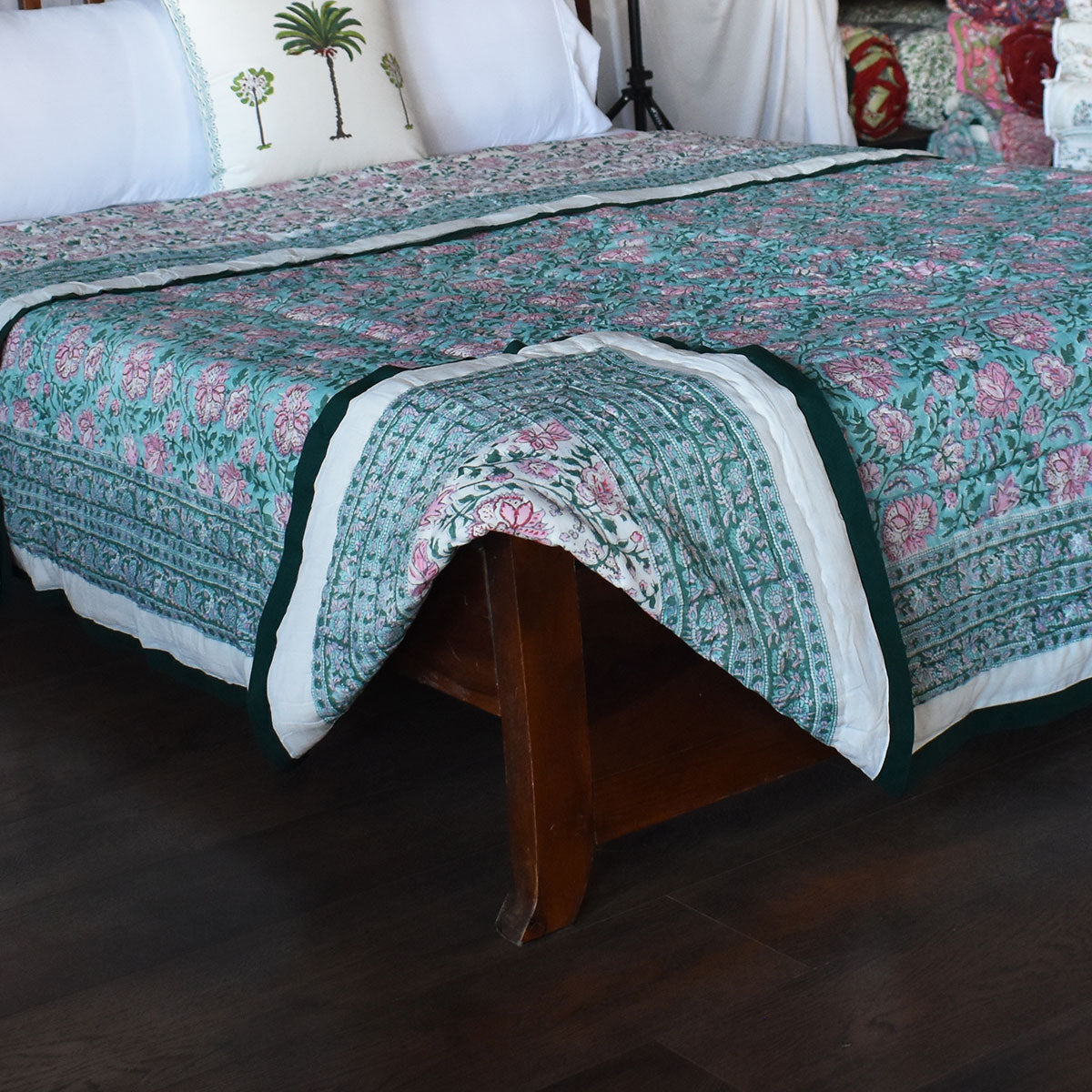 Jaipur Quilt For Double Bed | Mohini Green Gud 620605