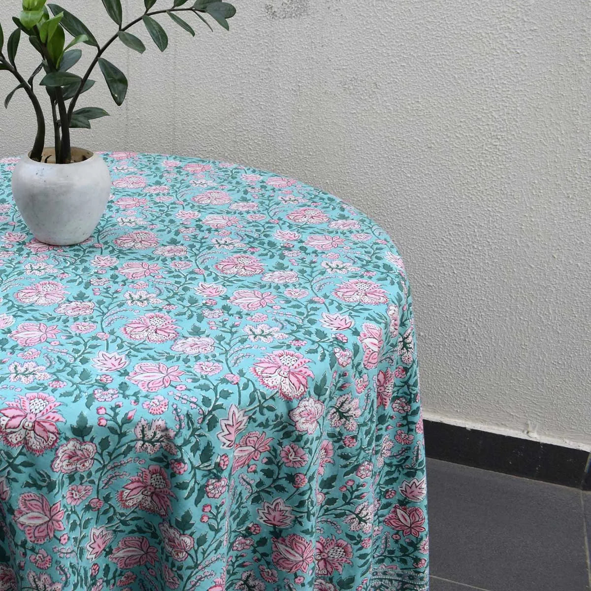 275 Cm Round Table Cover For Celebrations Mohini Green Gud