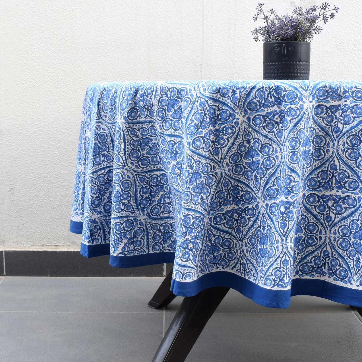 New Home Round Table Decor Nili Phool Chokri