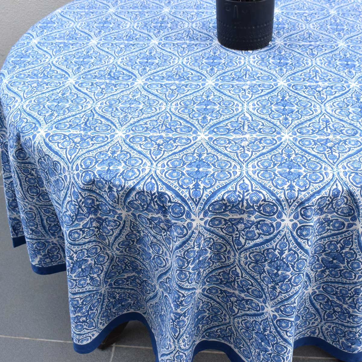 New Home Round Table Decor Nili Phool Chokri