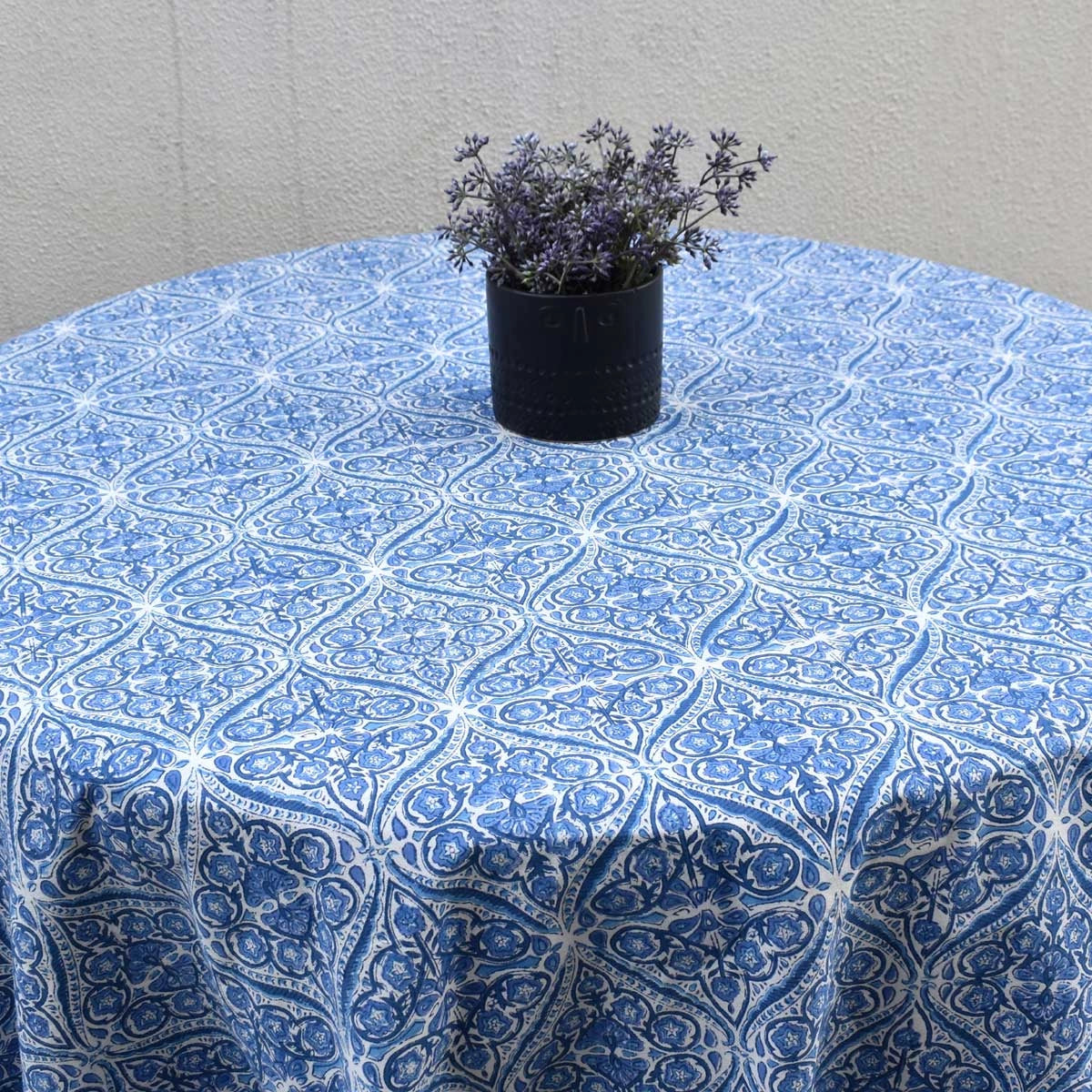 New Home Round Table Decor Nili Phool Chokri