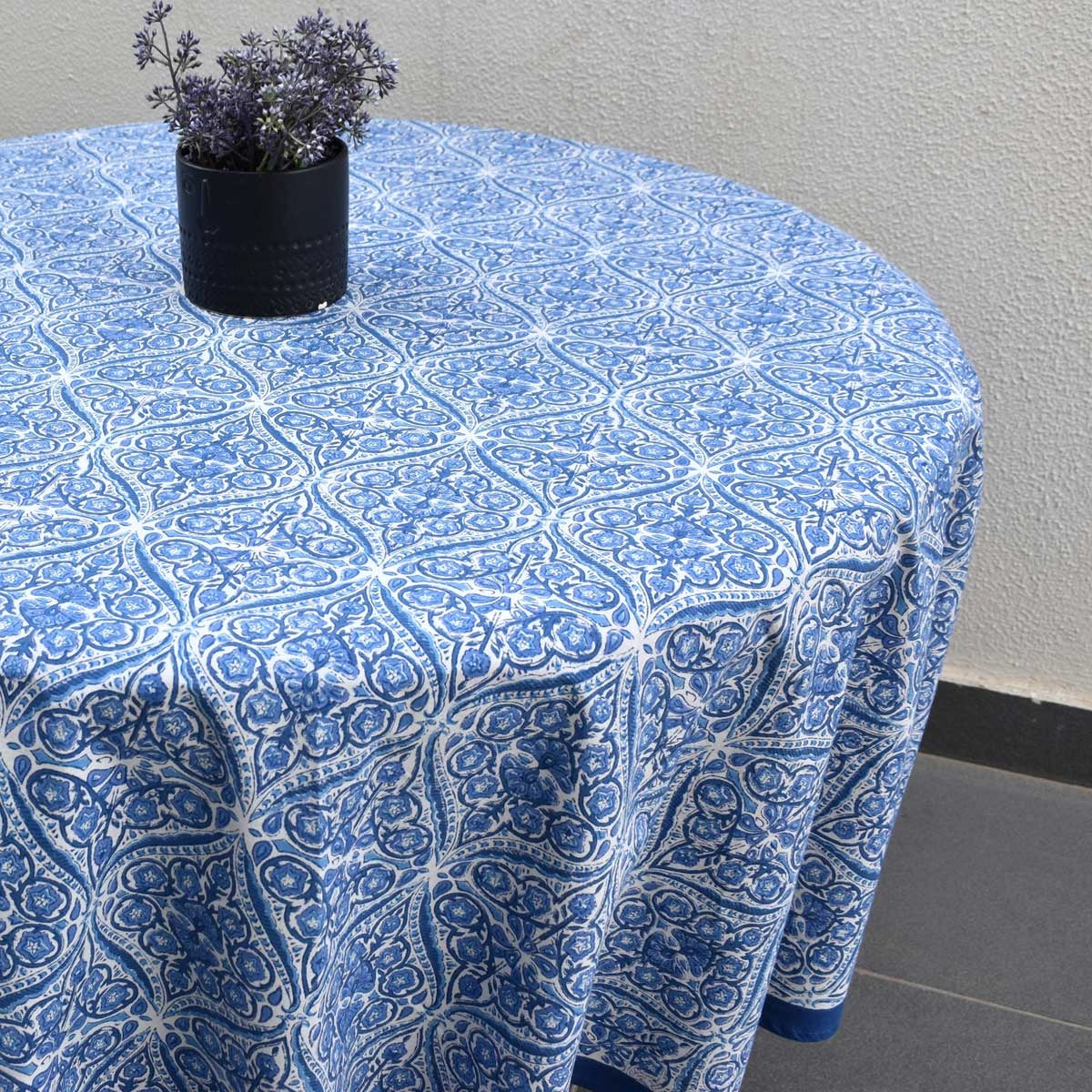 New Home Round Table Decor Nili Phool Chokri