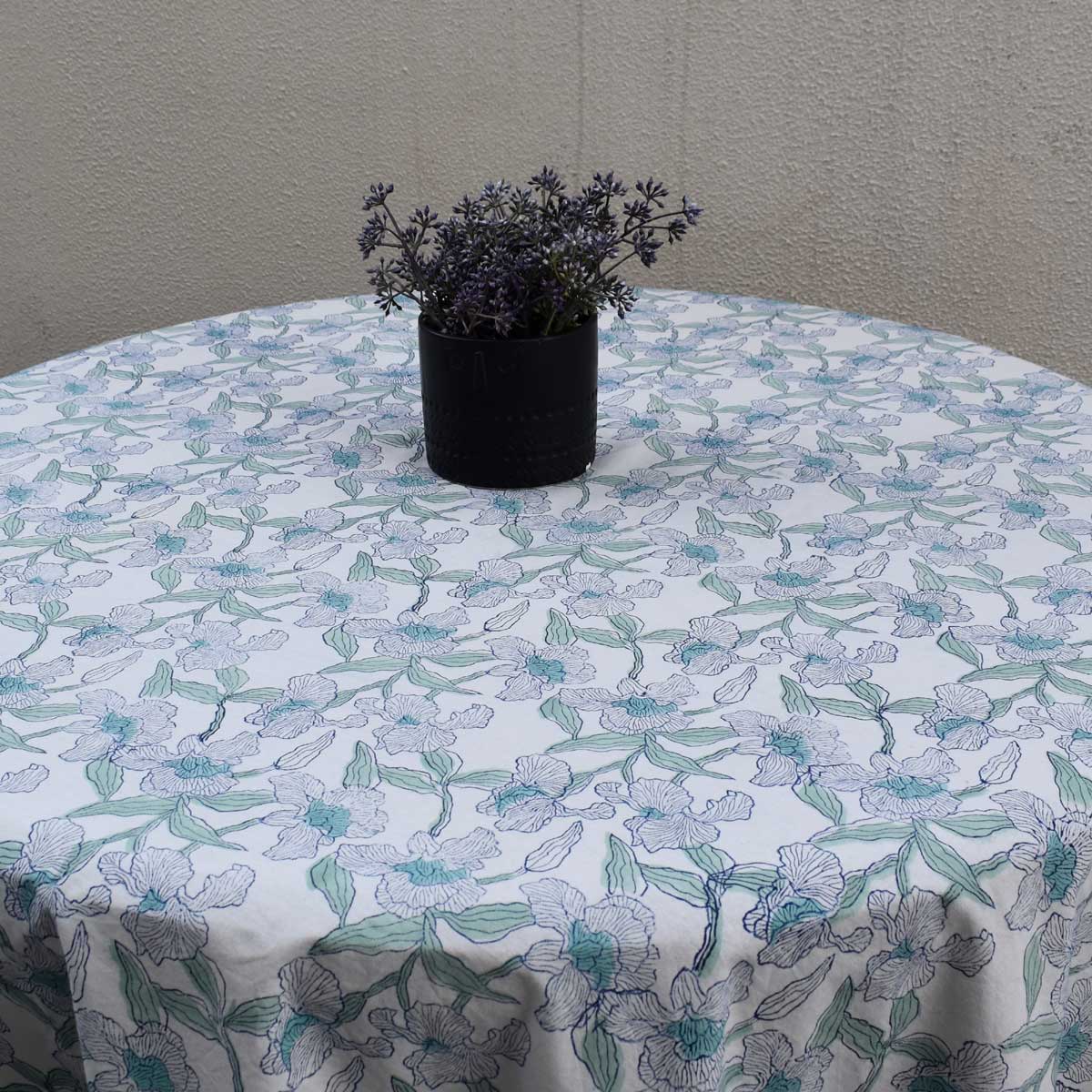 Holiday Table Decor Orchid Aqua Open