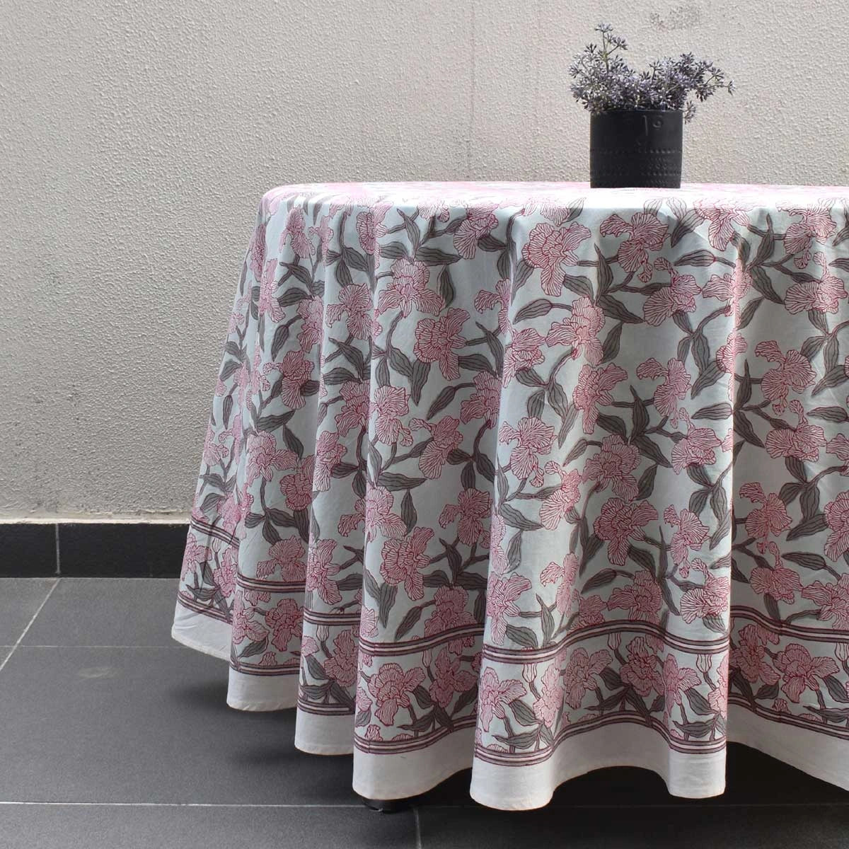 Party Table Linen Orchid Glass