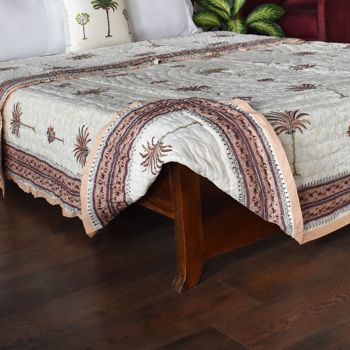 •	Jaipur Handicrafts King Size Quilt | Palm Tree Pink 203589